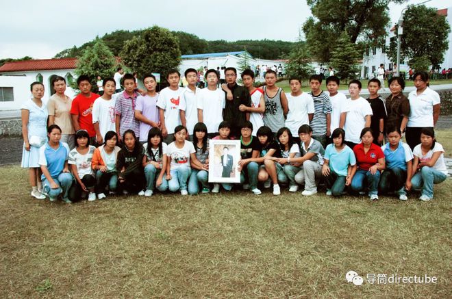 17周年跟随15部纪录片回望开元棋牌app512大地震(图8)