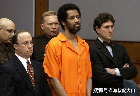 21天13起连环狙杀FBI倾巢出动开元棋牌网站幽灵枪手血洗华盛顿！(图3)